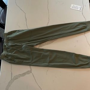 Mens XS lululemon ABC jogger LENGTH 29 IN